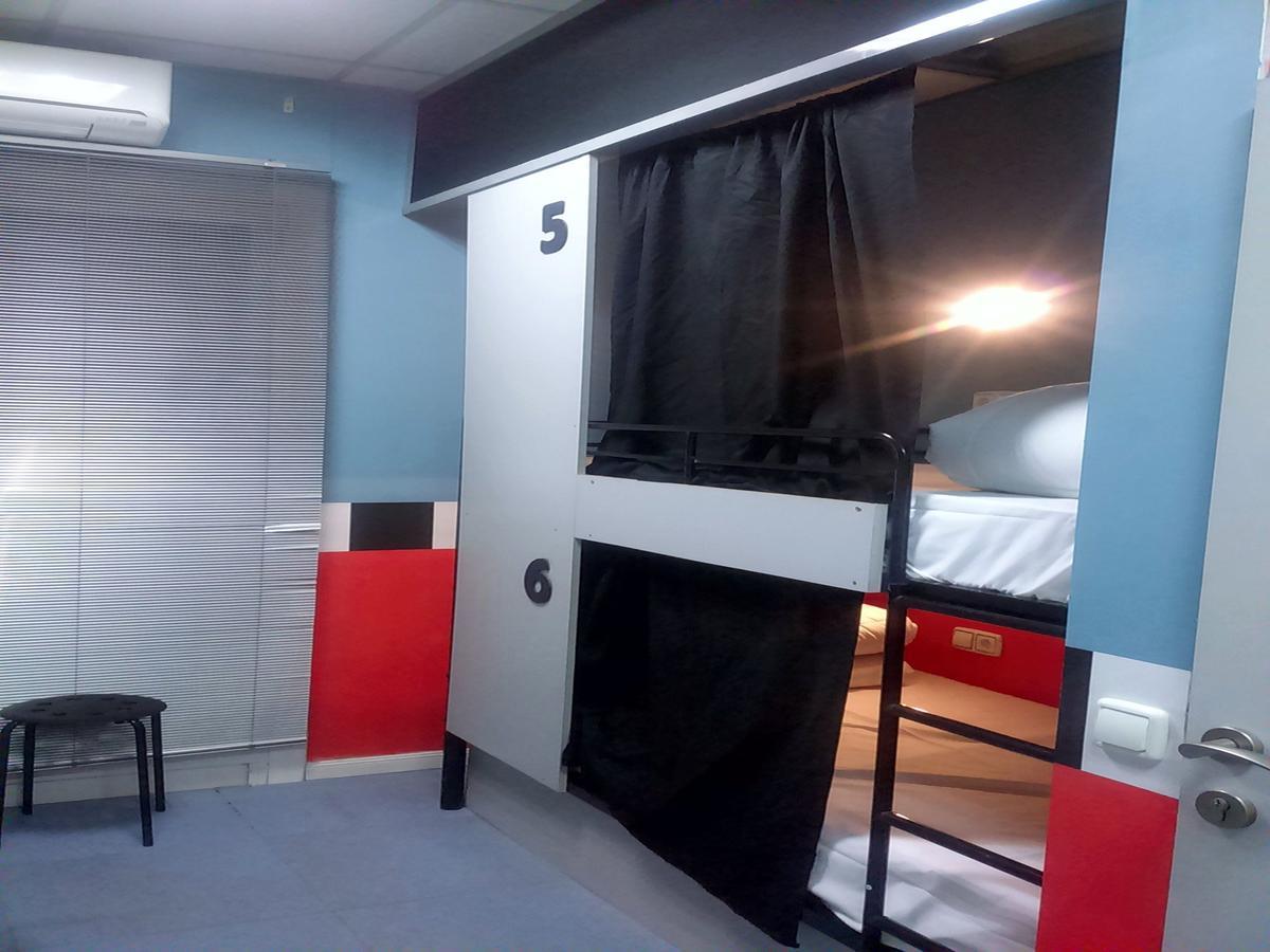 Open Hostel Madrid Eksteriør bilde