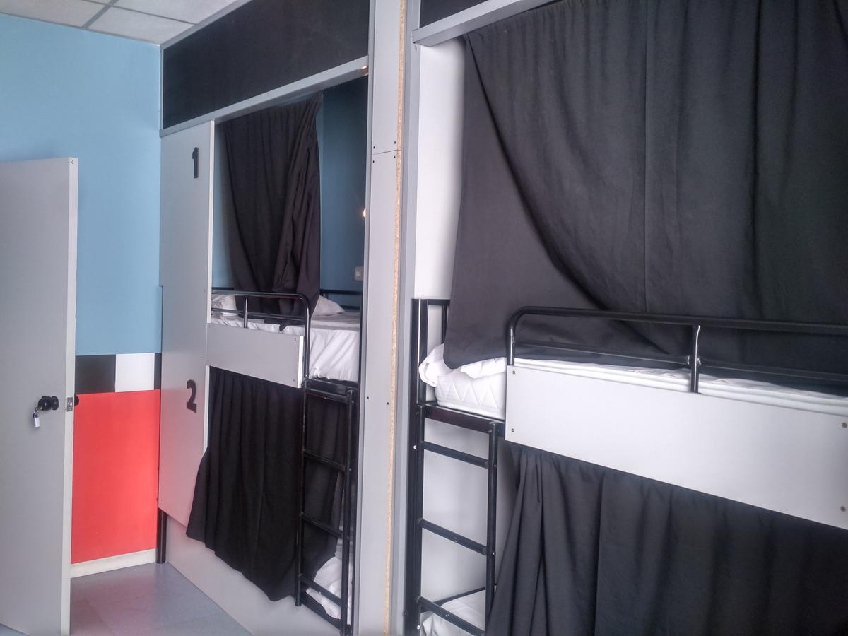 Open Hostel Madrid Eksteriør bilde
