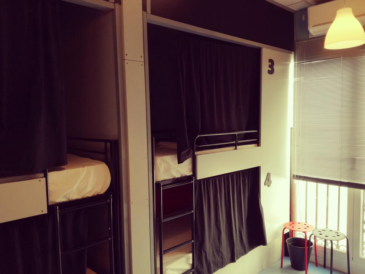 Open Hostel Madrid Eksteriør bilde