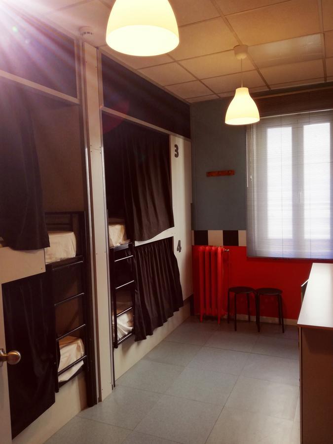 Open Hostel Madrid Eksteriør bilde